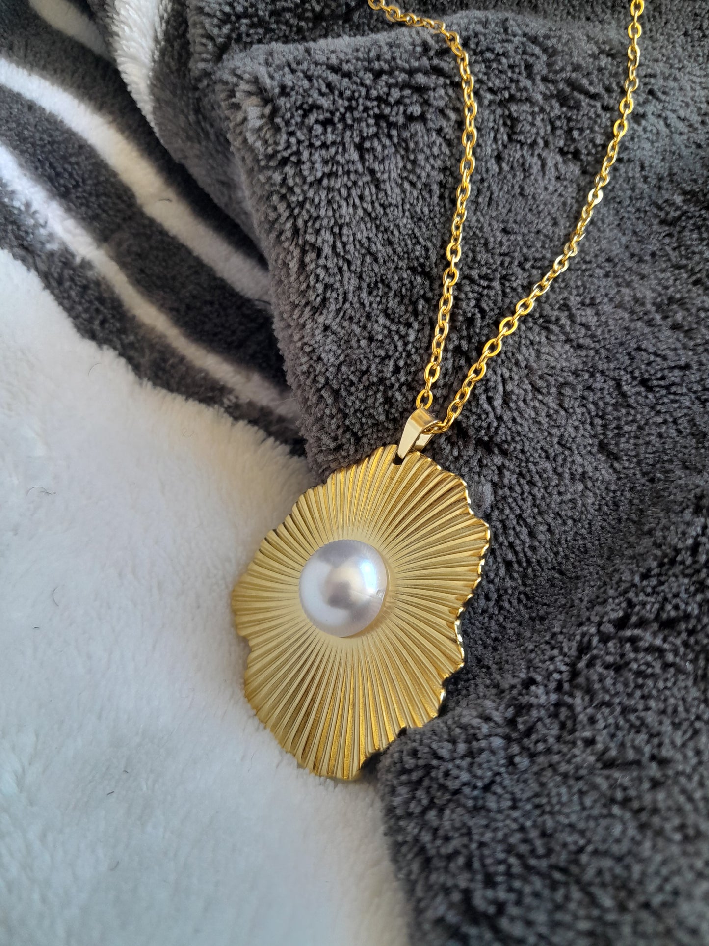 Collier Summer