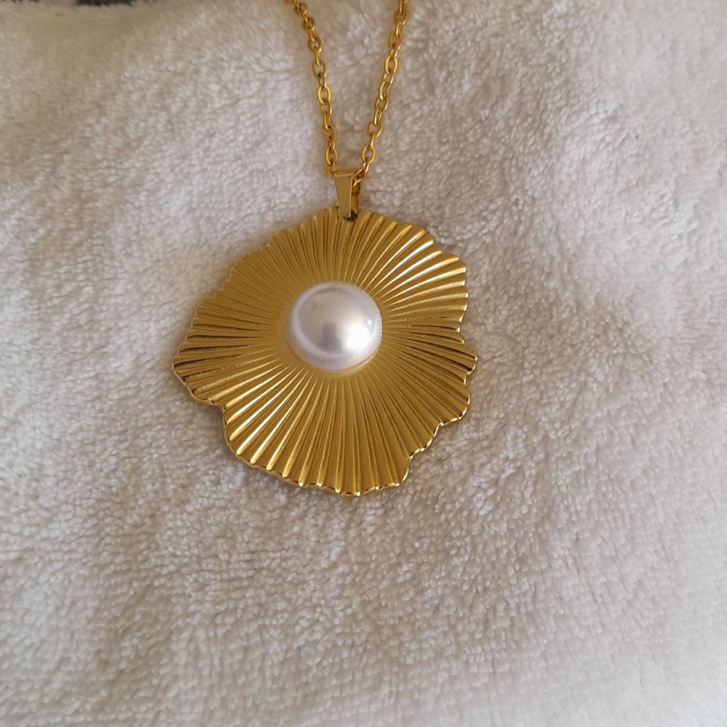 Collier Summer